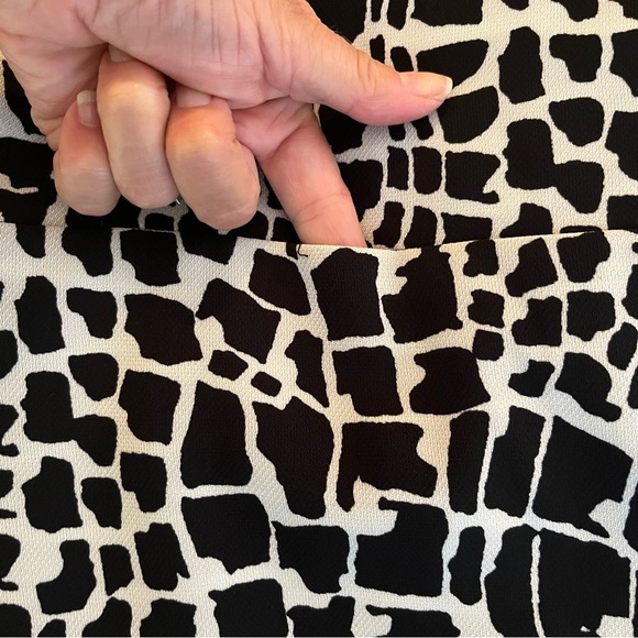 Tahari ASL Black and White Animal Print 3/4 Sleeve Sheath Dress 2 - Picture 9 of 11